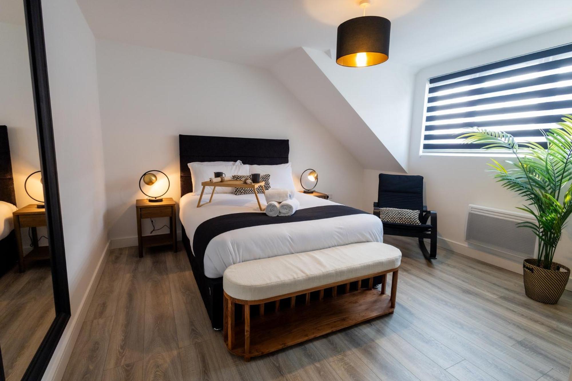 Апартаменты Contemporary 3Br Flat In Watford Уотфорд Экстерьер фото